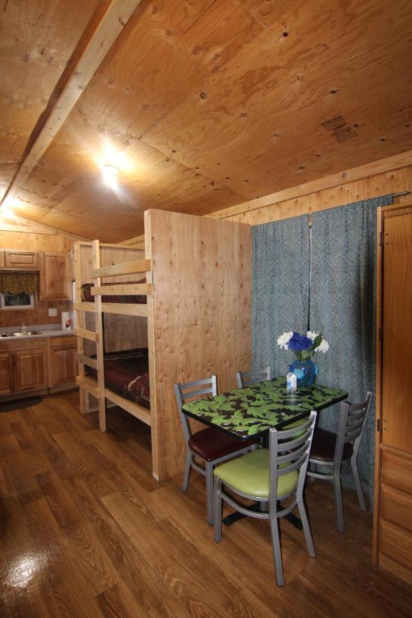 Alaskan Adventure Dry Cabins Pleasant Valley Exterior foto